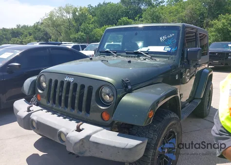 2008 Jeep Wrangler Sahara z USA, uszkodzony, nr VIN 1J4FA54108L594083